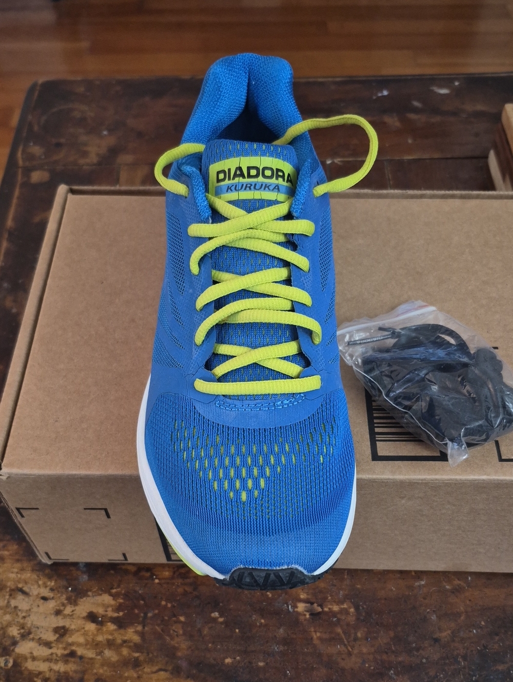 NWOT Diadora Kuruka Men's Athletic Shoe - Bright Blue with Neon Yellow Accents